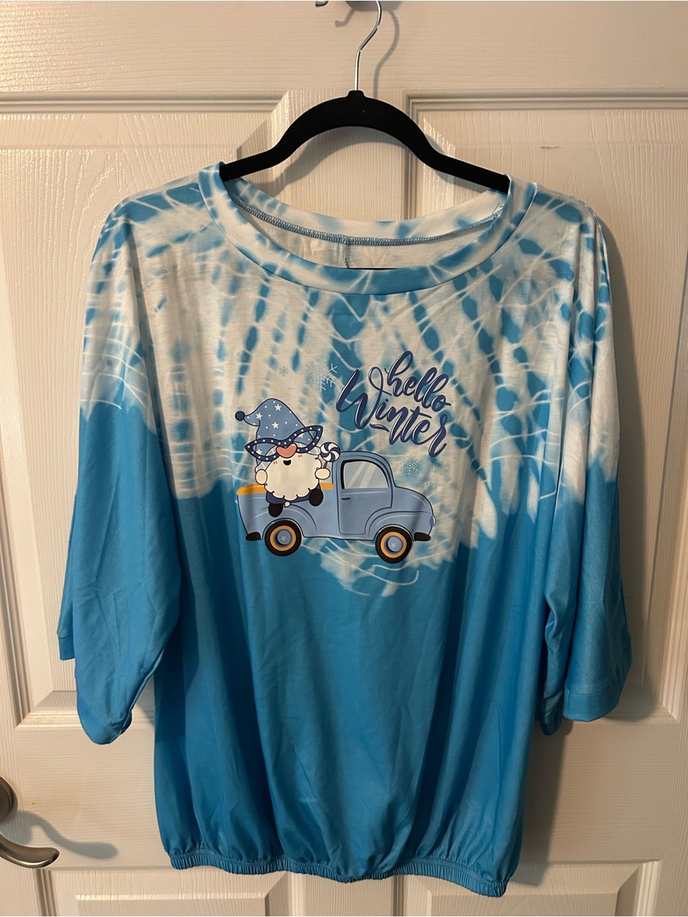 Blue Tie-Dye Women's Long Sleeve Tunic - Hello Winter Graphic